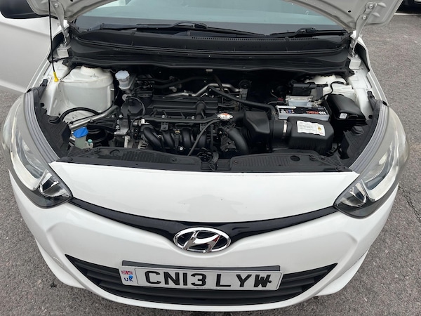 Used Hyundai i20 2013 for sale - 76270951: Photo 27