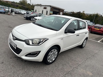 Used Hyundai i20 2013 for sale - 76270951: Photo 4