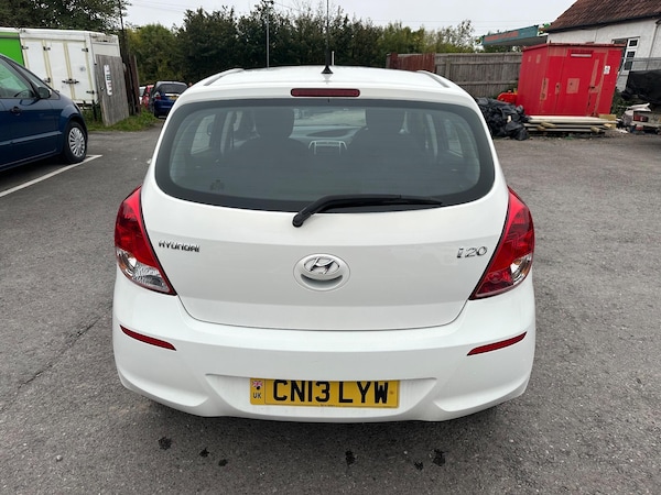 Used Hyundai i20 2013 for sale - 76270951: Photo 6