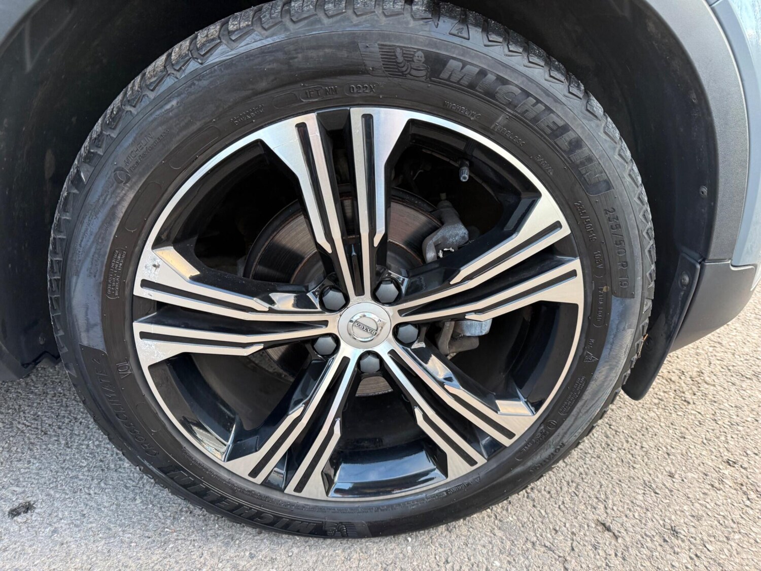 Used Volvo XC40 2019 for sale - 77585645: Photo 41