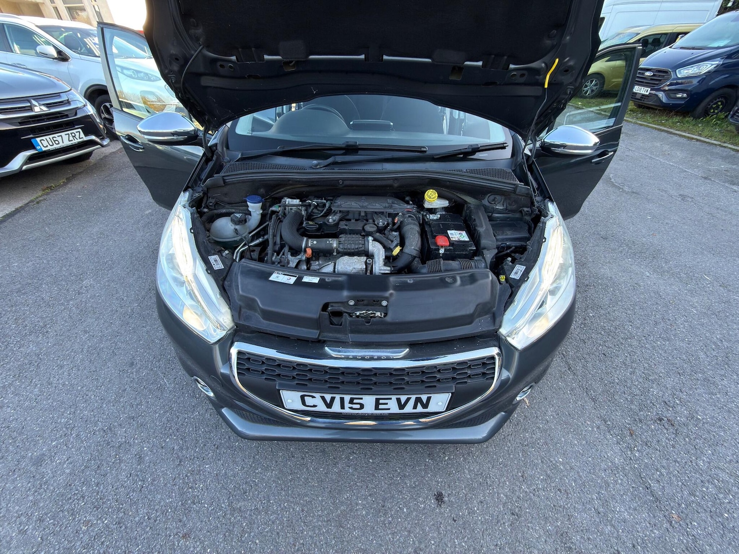 Used Peugeot 208 2015 for sale - 76850542: Photo 28