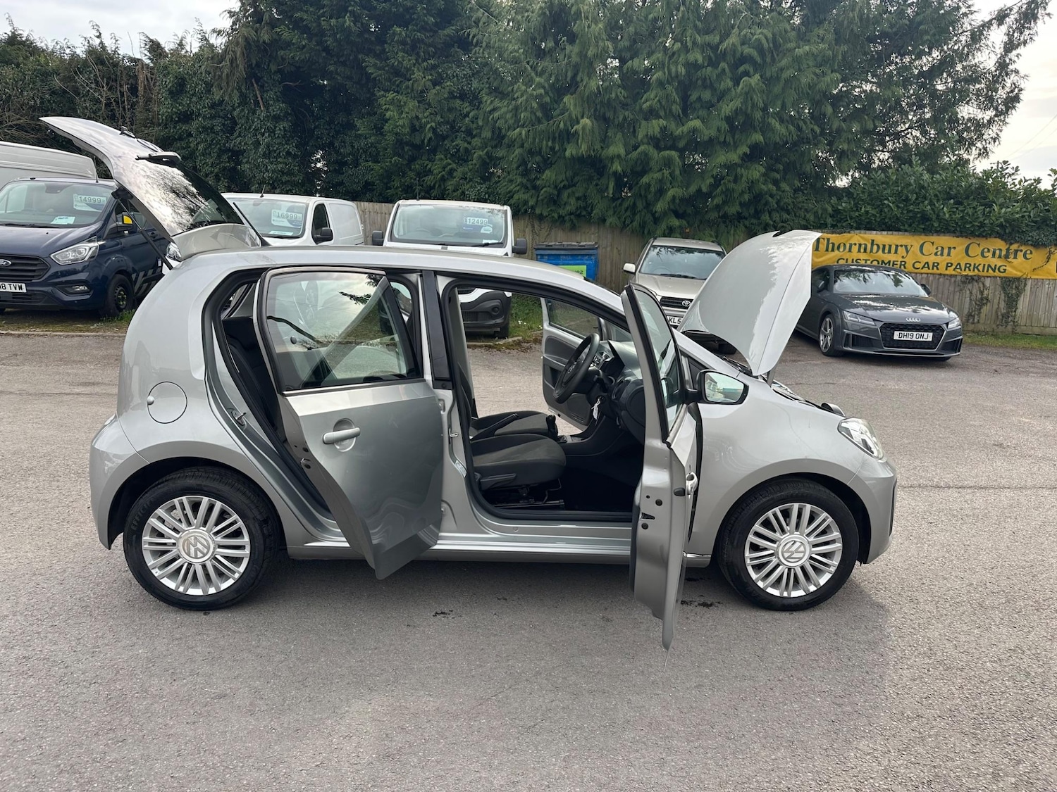 Used Volkswagen up! 2017 for sale - 76996759: Photo 28