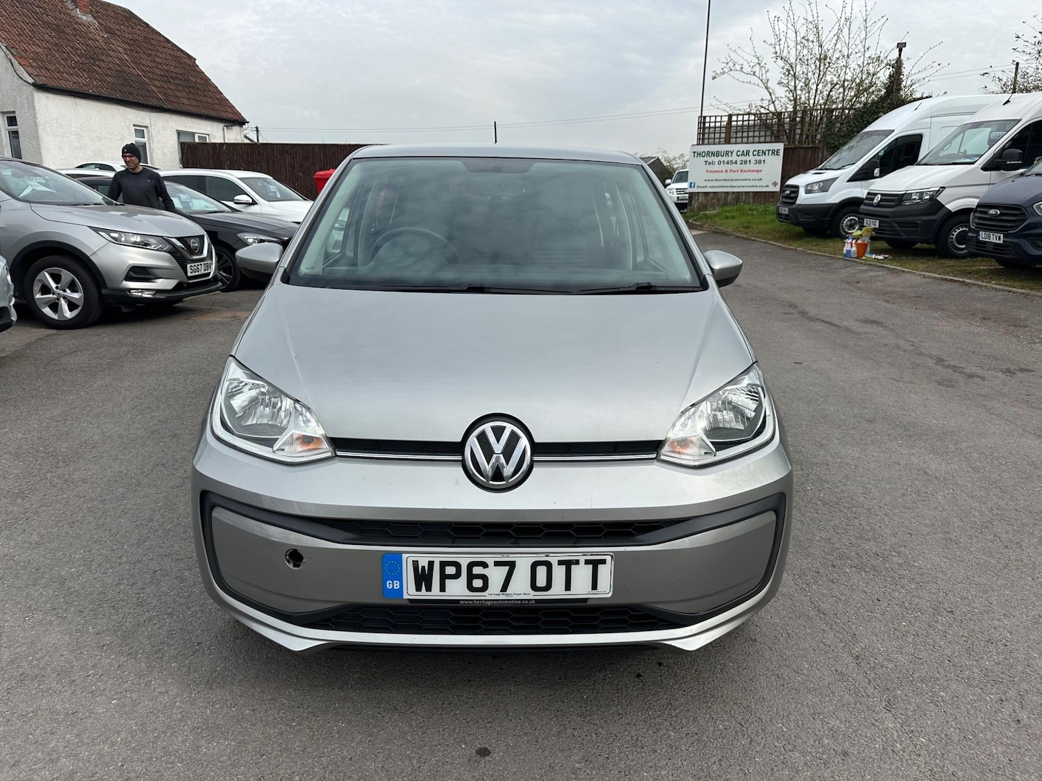 Used Volkswagen up! 2017 for sale - 76996759: Photo 3
