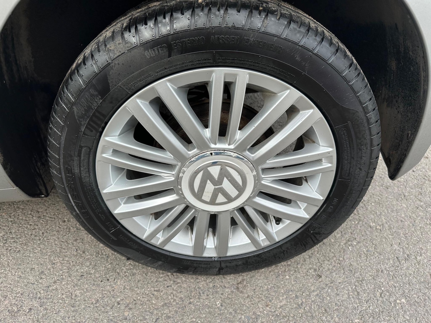 Used Volkswagen up! 2017 for sale - 76996759: Photo 32