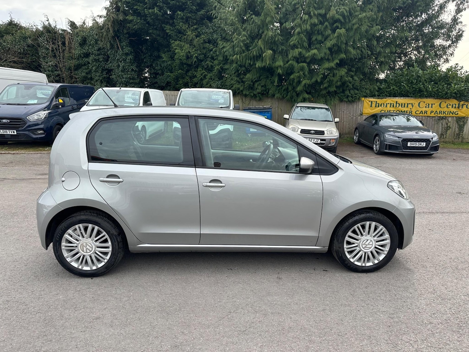 Used Volkswagen up! 2017 for sale - 76996759: Photo 8