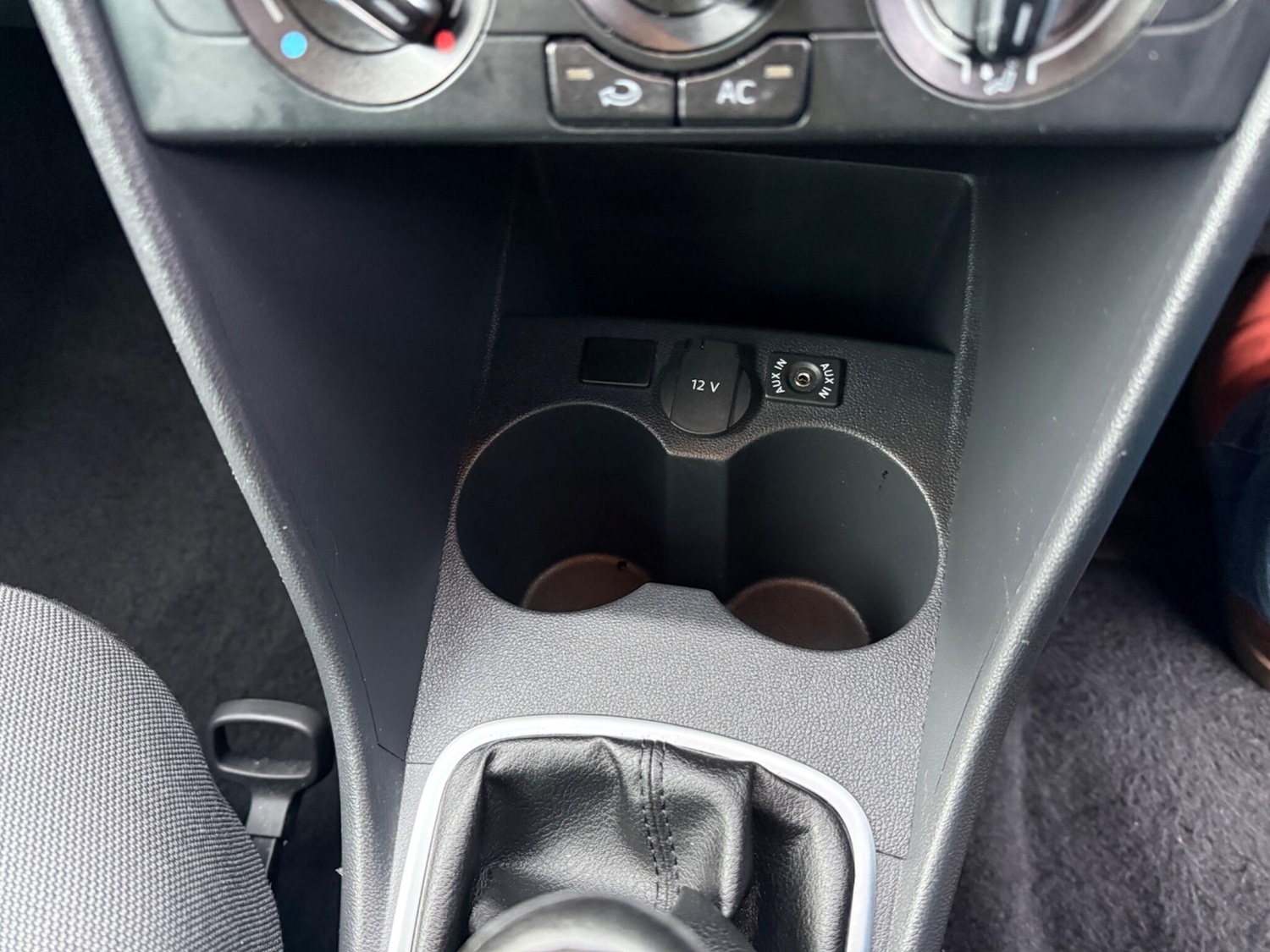 Used Volkswagen Polo 2012 for sale - 77358495: Photo 11