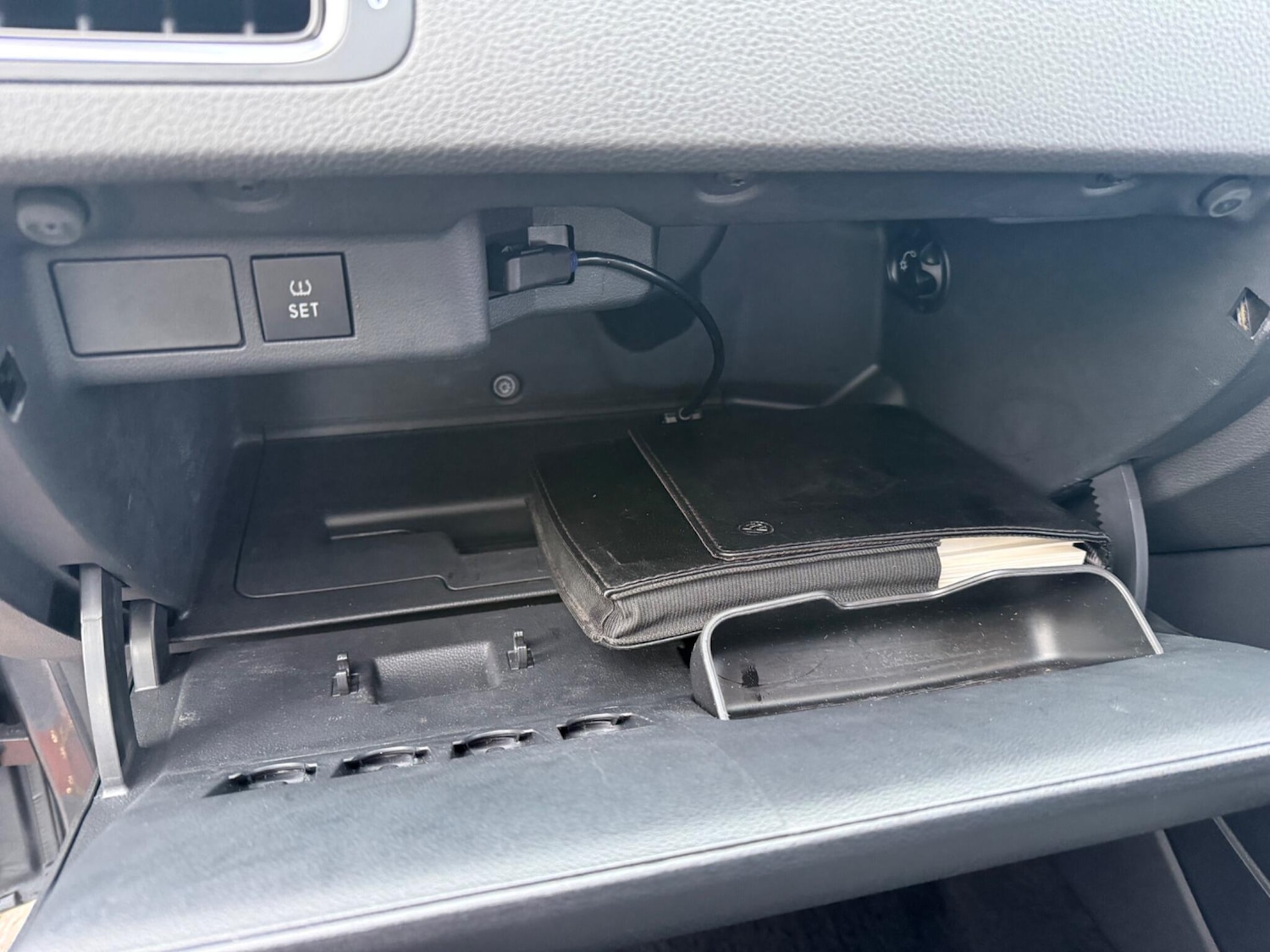 Used Volkswagen Polo 2012 for sale - 77358495: Photo 15