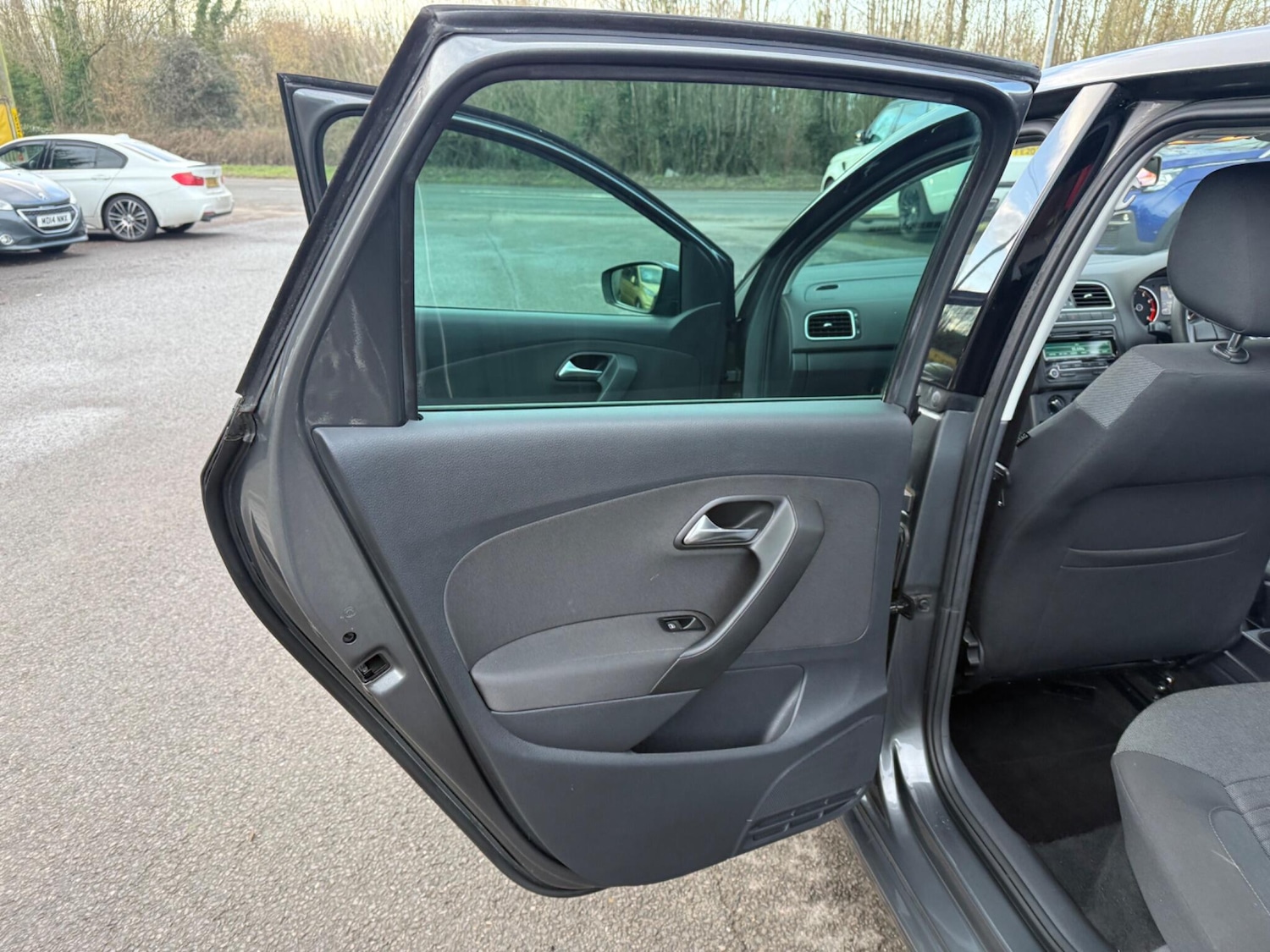 Used Volkswagen Polo 2012 for sale - 77358495: Photo 18