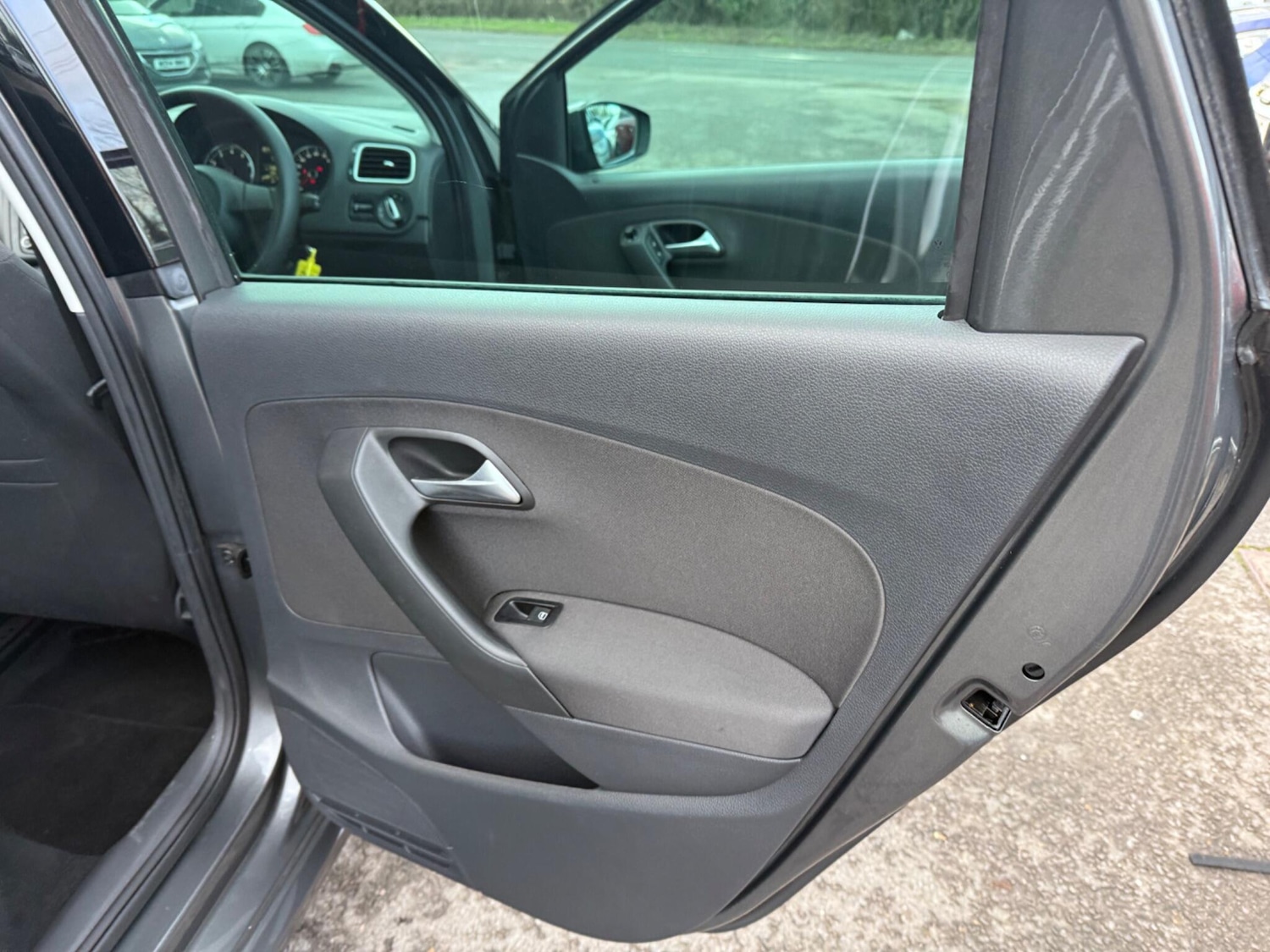 Used Volkswagen Polo 2012 for sale - 77358495: Photo 20