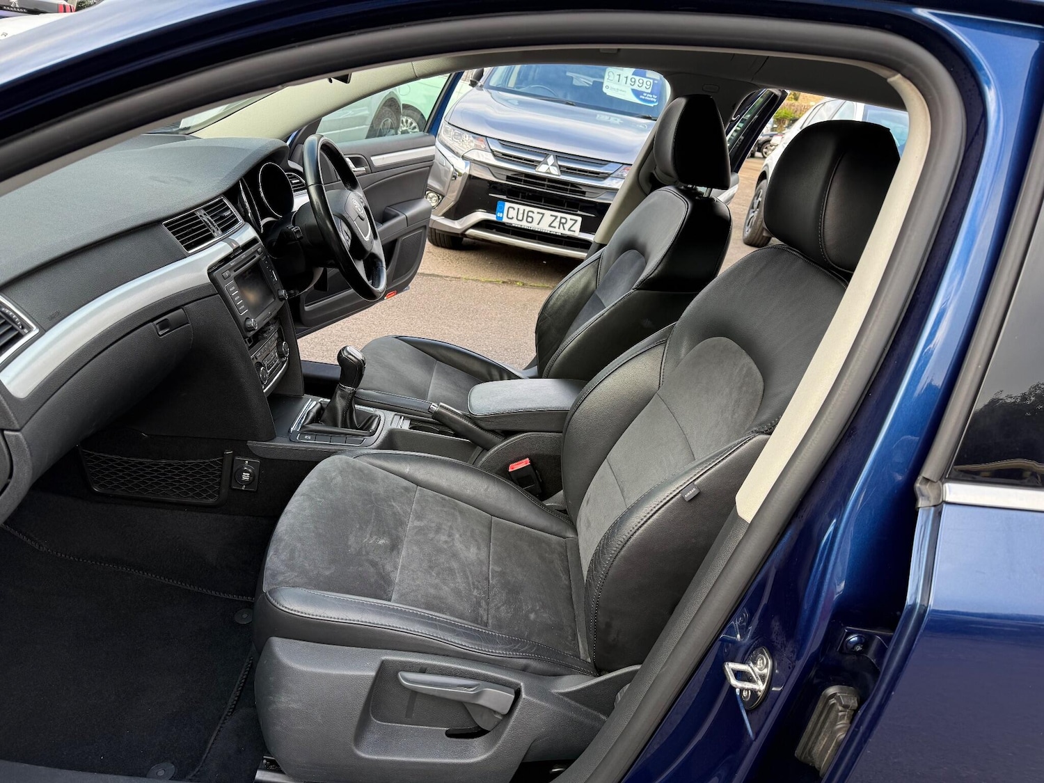 Used Skoda Superb 2010 for sale - 76388681: Photo 17