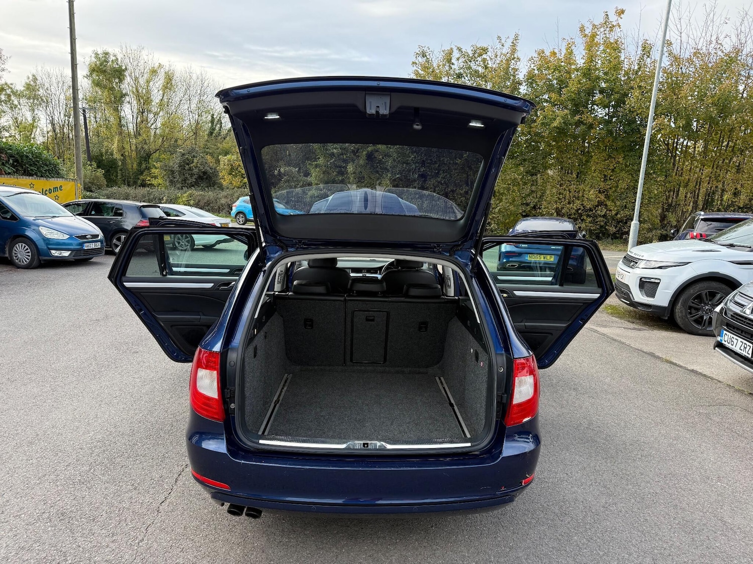 Used Skoda Superb 2010 for sale - 76388681: Photo 29