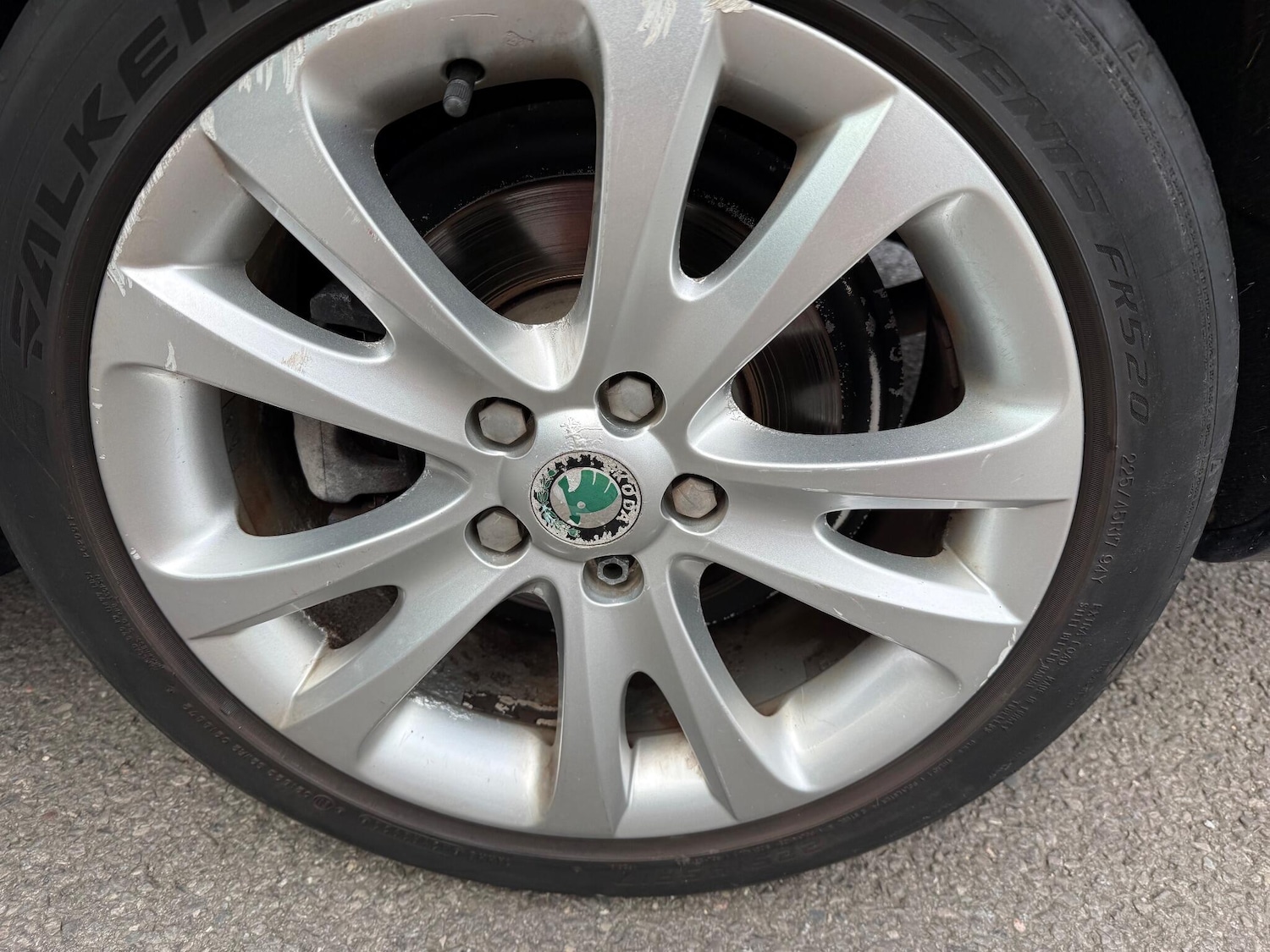 Used Skoda Superb 2010 for sale - 76388681: Photo 33