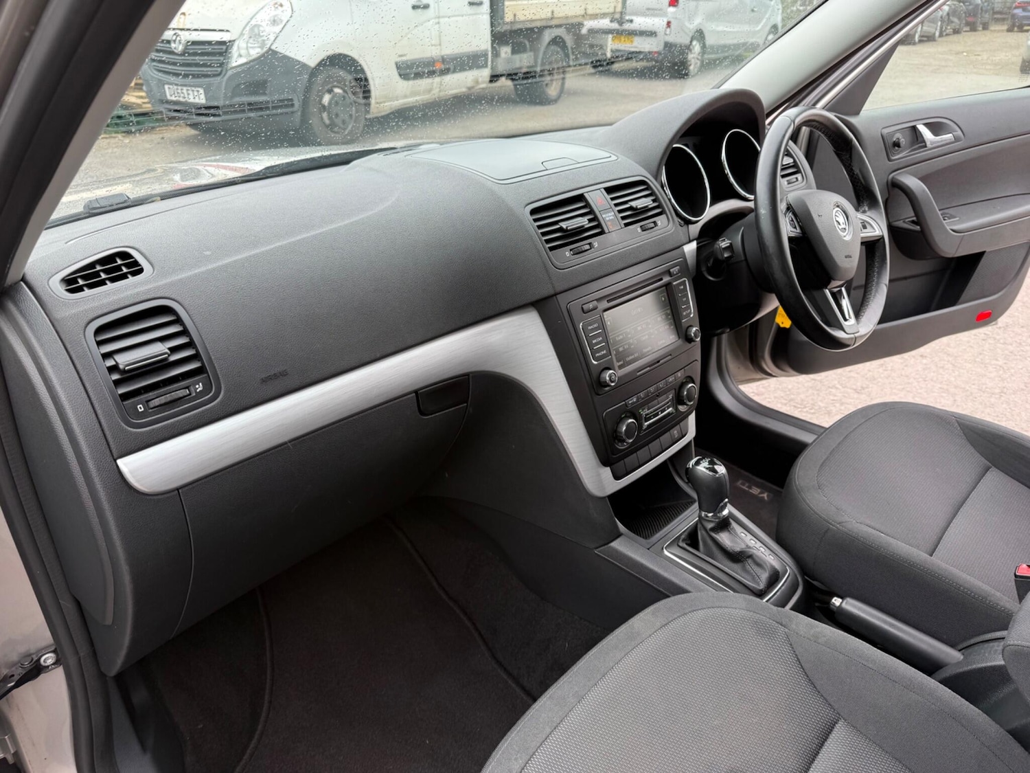 Used Skoda Yeti 2014 for sale - 77683037: Photo 12