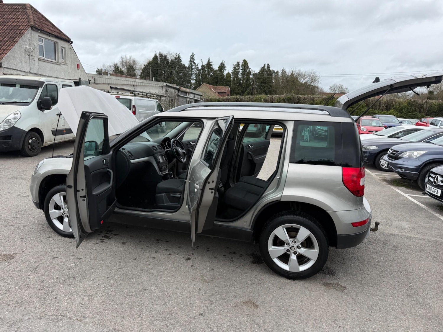 Used Skoda Yeti 2014 for sale - 77683037: Photo 25
