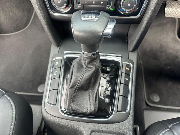 Used Skoda Superb 2010 for sale - 75989907: Photo 13