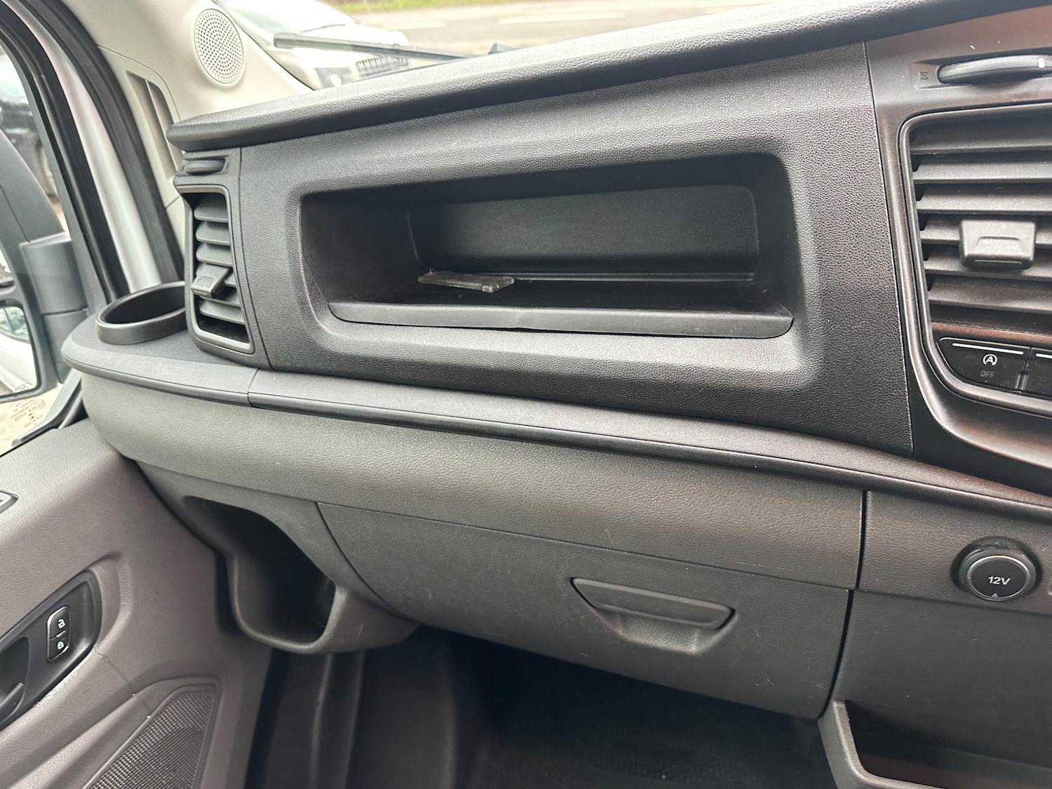 Used Ford Transit 2020 for sale - 76370106: Photo 11