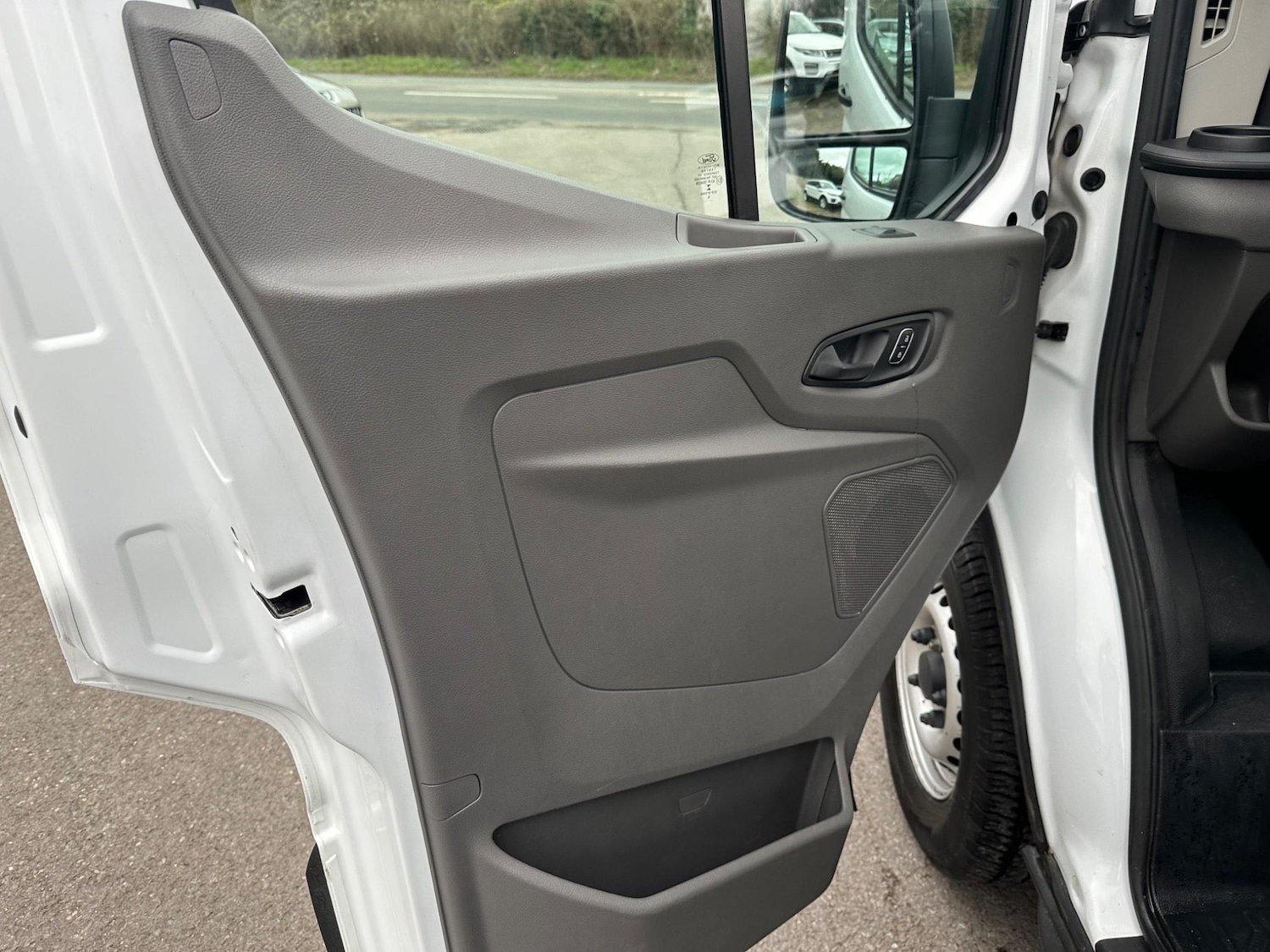 Used Ford Transit 2020 for sale - 76370106: Photo 19