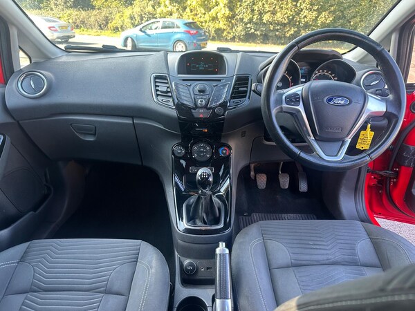 Used Ford Fiesta 2013 for sale - 76122385: Photo 14