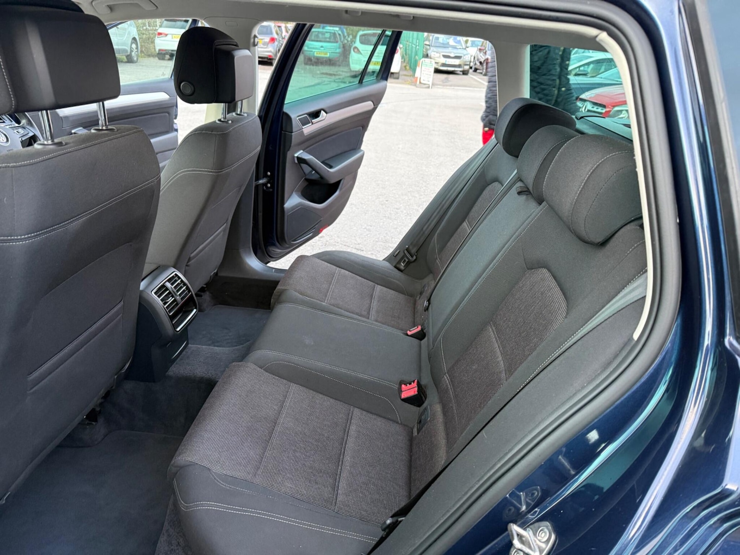 Used Volkswagen Passat 2015 for sale - 77598049: Photo 24