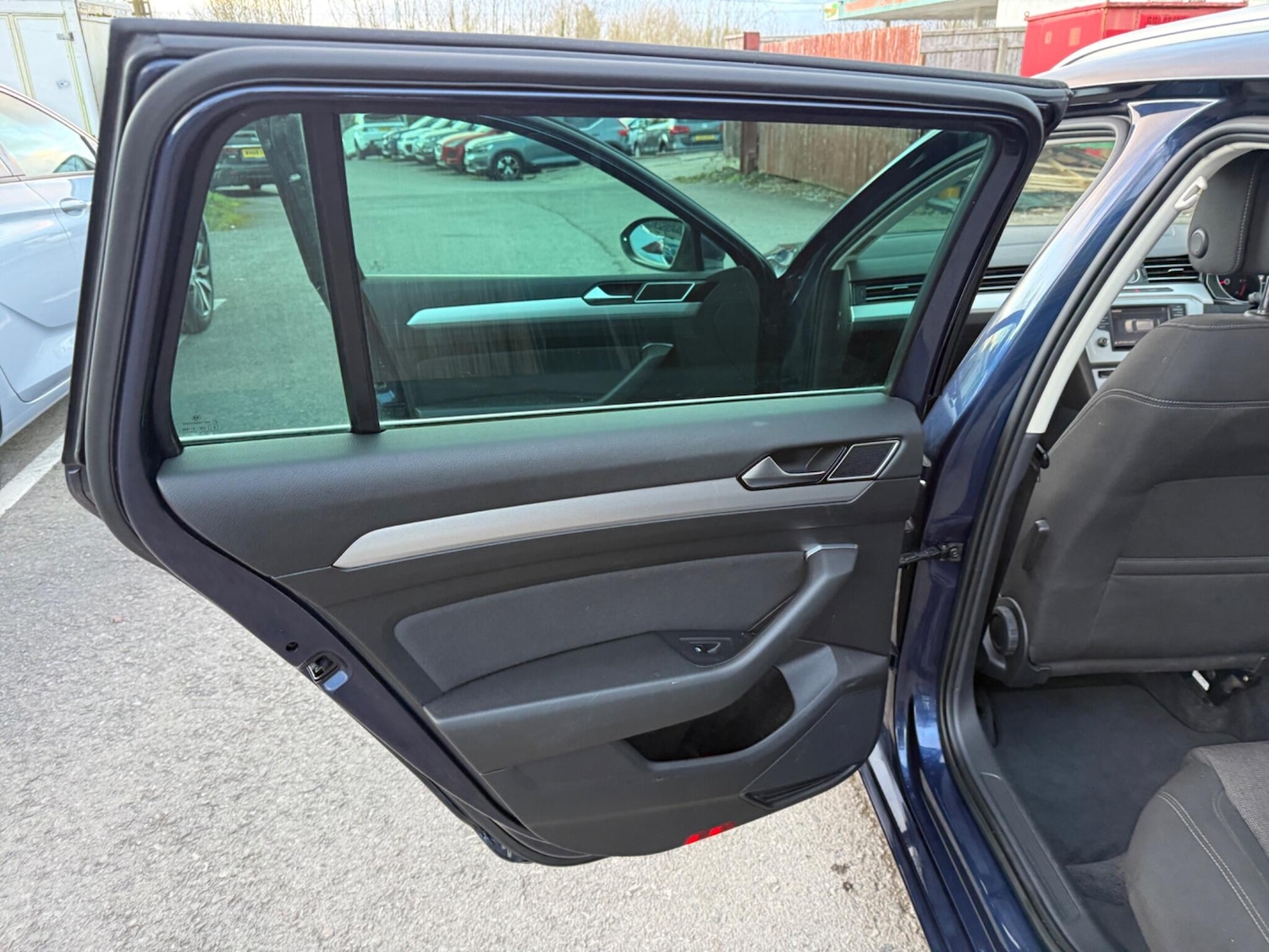 Used Volkswagen Passat 2015 for sale - 77598049: Photo 26