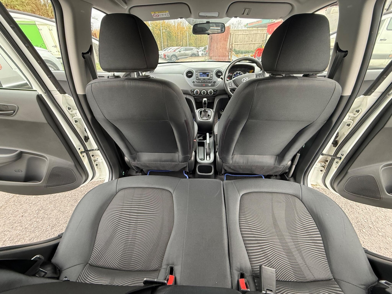 Used Hyundai i10 for sale - 76473398: Photo 22