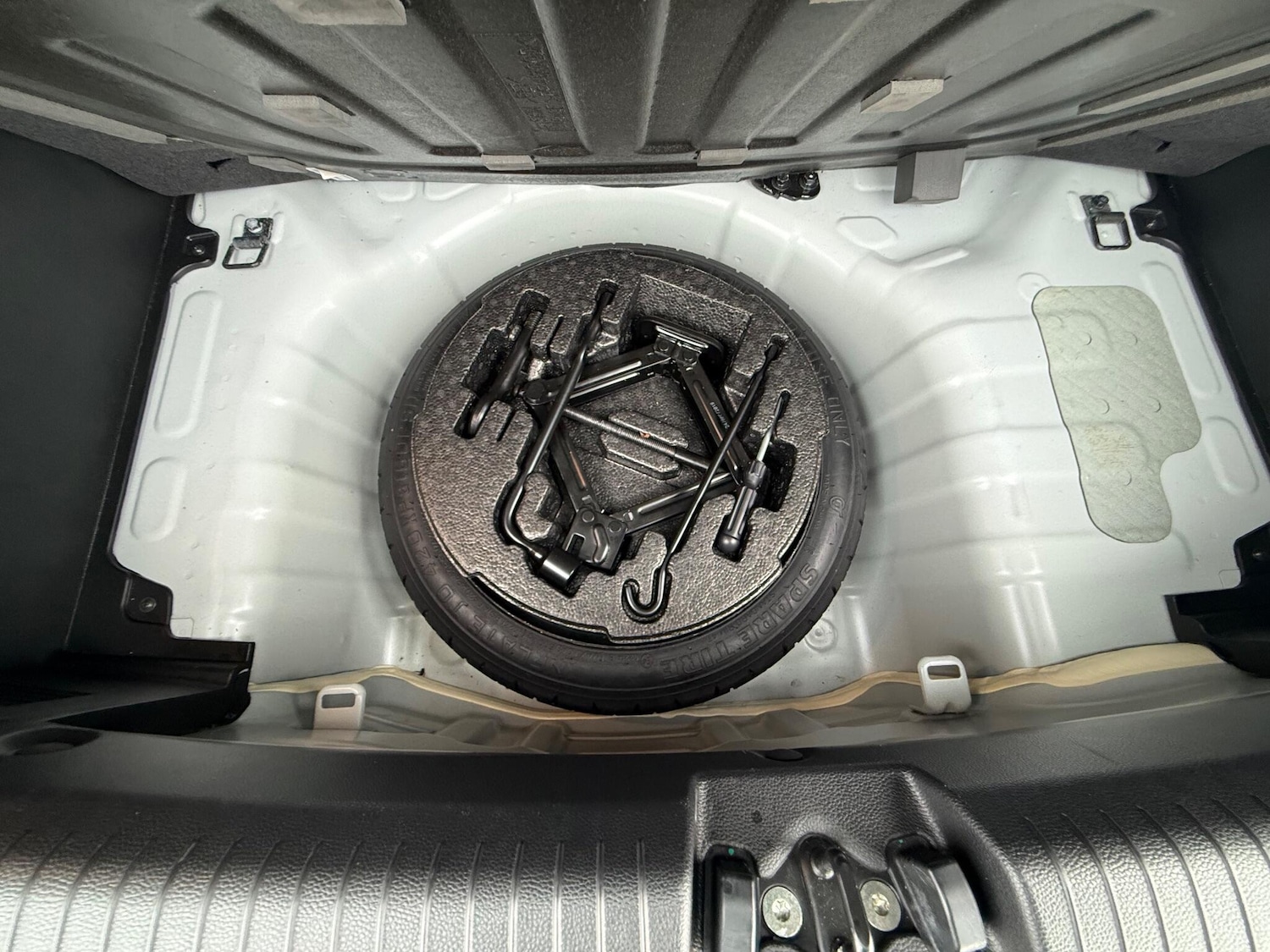 Used Hyundai i10 for sale - 76473398: Photo 24