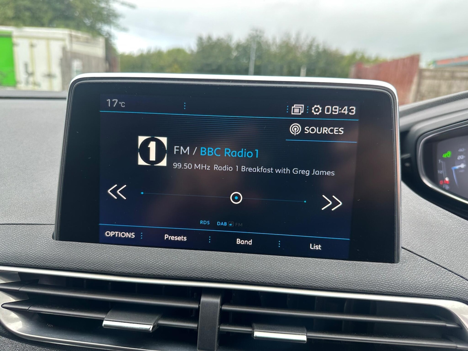 Used Peugeot 3008 2017 for sale - 75990999: Photo 11