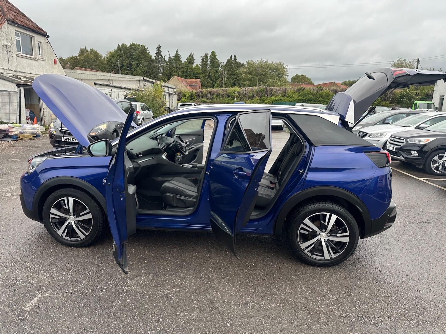Used Peugeot 3008 2017 for sale - 75990999: Photo 32