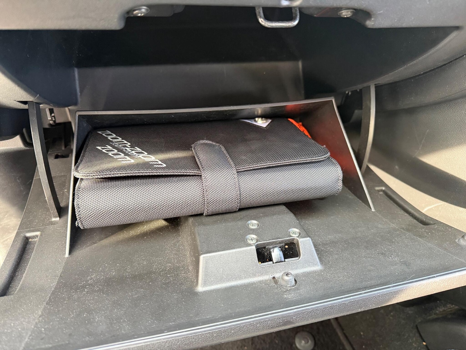 Used Mazda Mazda5 2009 for sale - 76485918: Photo 11