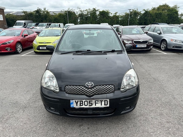 Used Toyota Yaris 2005 for sale - 75319610: Photo 2