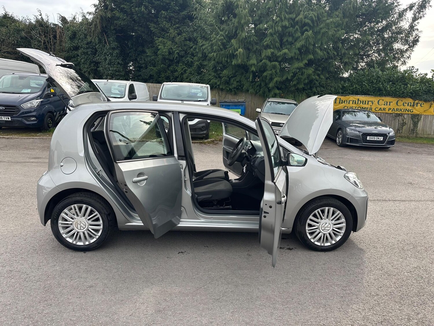 Used Volkswagen up! 2017 for sale - 76645961: Photo 28