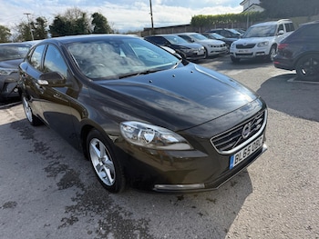 Used Volvo V40 2015 for sale - 77696157: Photo