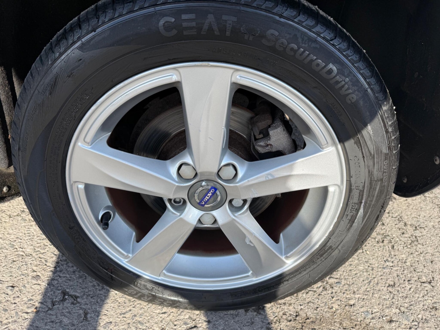 Used Volvo V40 2015 for sale - 77696157: Photo 34