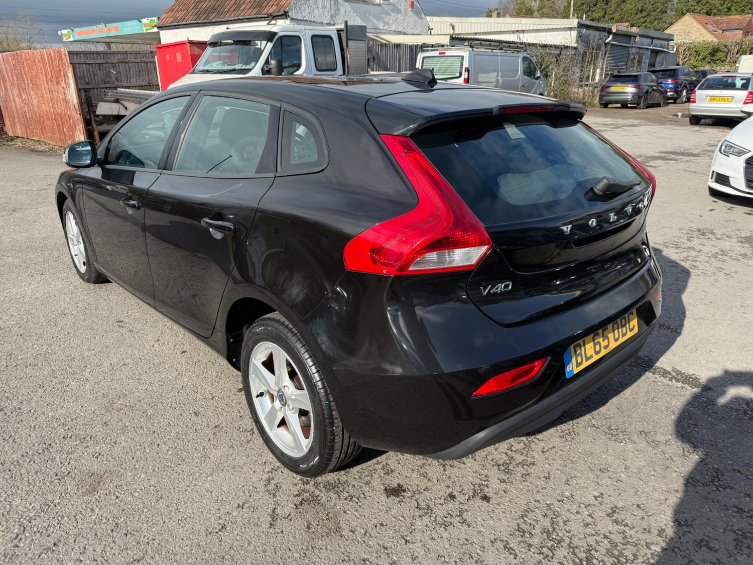 Used Volvo V40 2015 for sale - 77696157: Photo 5