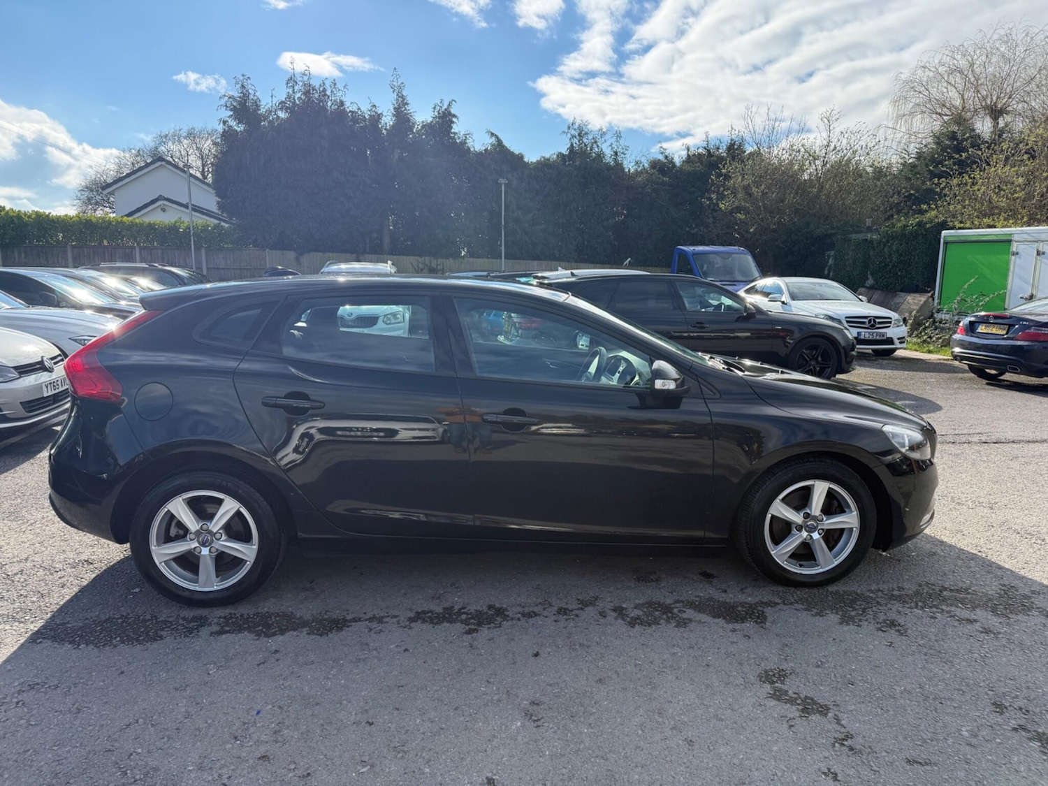 Used Volvo V40 2015 for sale - 77696157: Photo 8