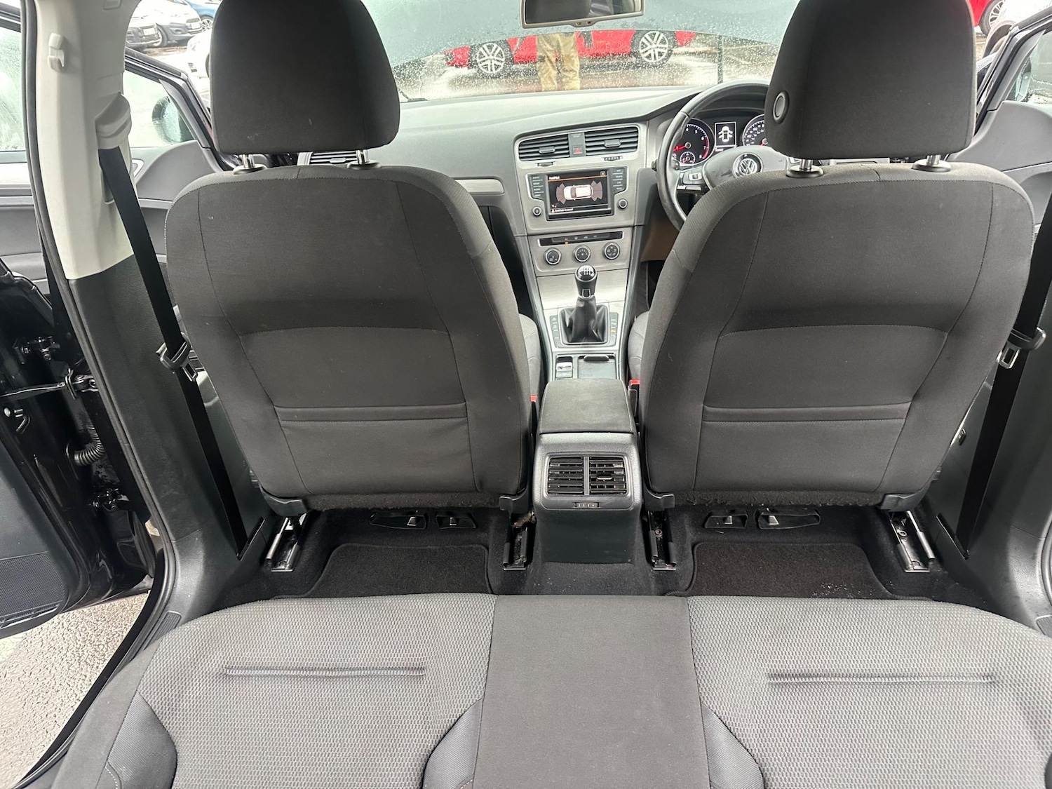 Used Volkswagen Golf 2015 for sale - 76994380: Photo 32