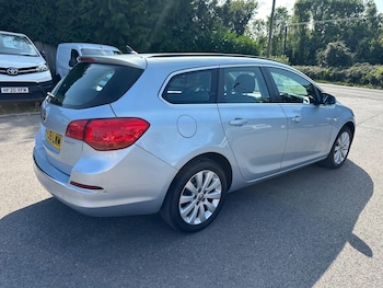 Used Vauxhall Astra 2015 for sale - 75540096: Photo