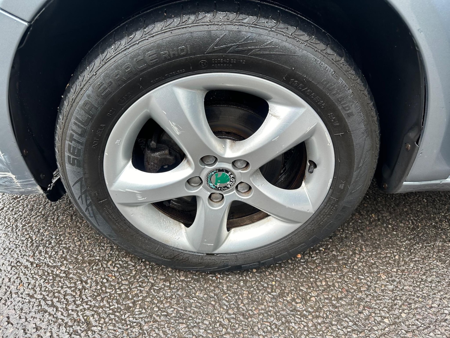 Vehicle 28