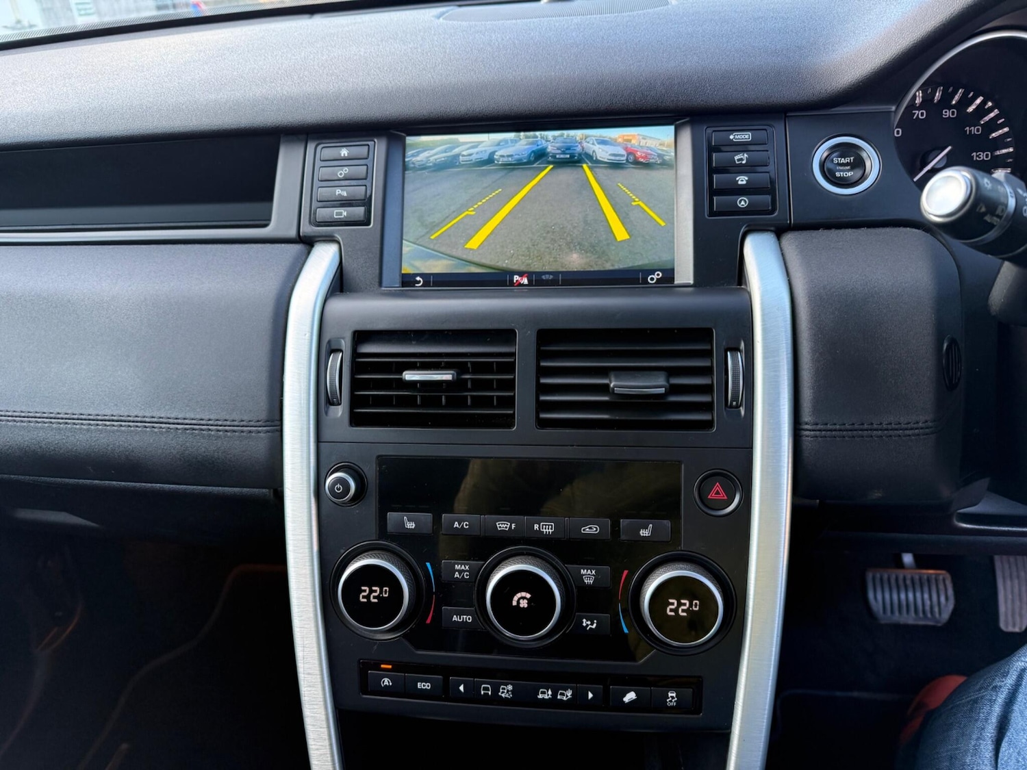 Used Land Rover Discovery Sport 2016 for sale - 77439963: Photo 13