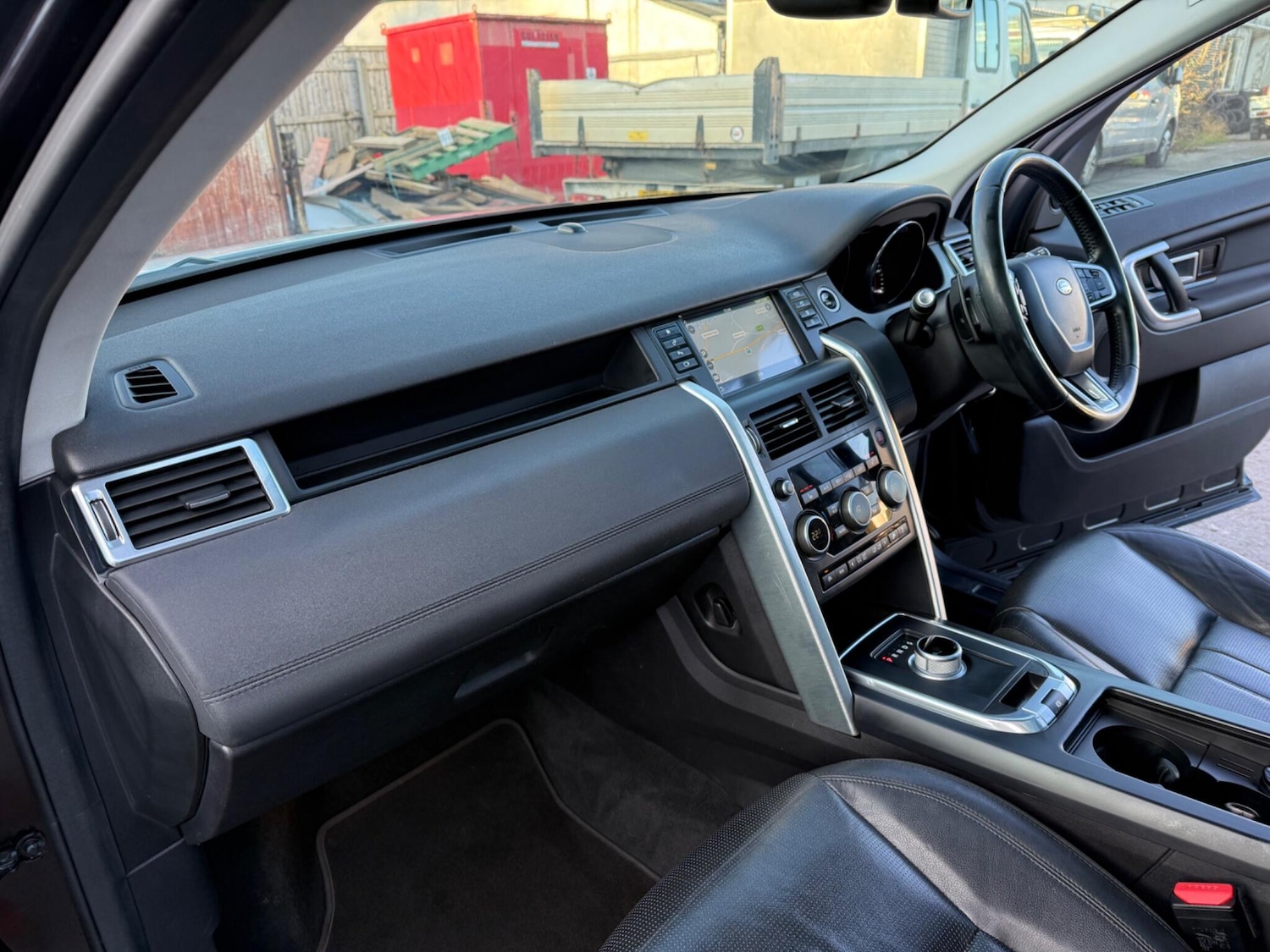 Used Land Rover Discovery Sport 2016 for sale - 77439963: Photo 23