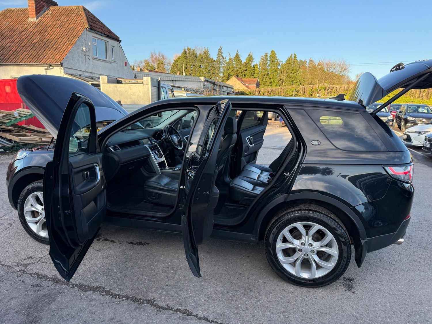 Used Land Rover Discovery Sport 2016 for sale - 77439963: Photo 41