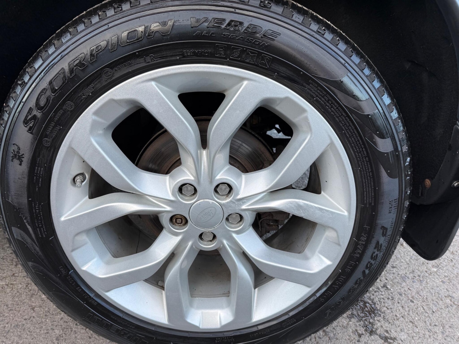 Used Land Rover Discovery Sport 2016 for sale - 77439963: Photo 47