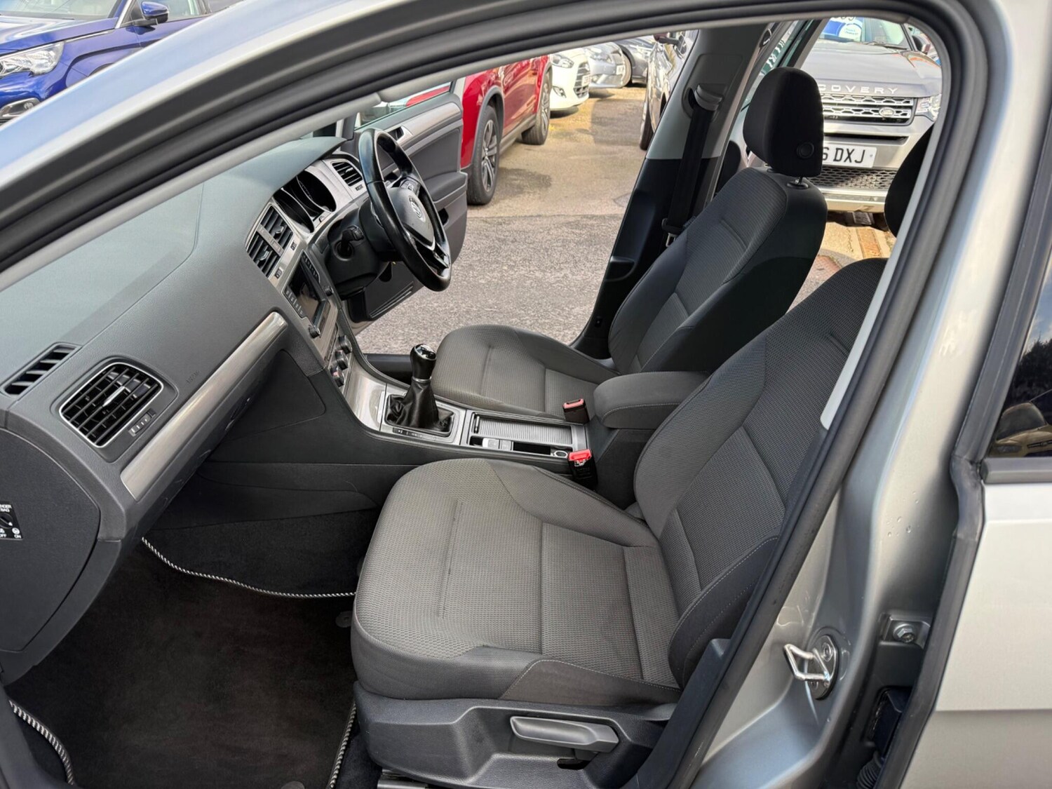 Used Volkswagen Golf 2015 for sale - 77351993: Photo 20