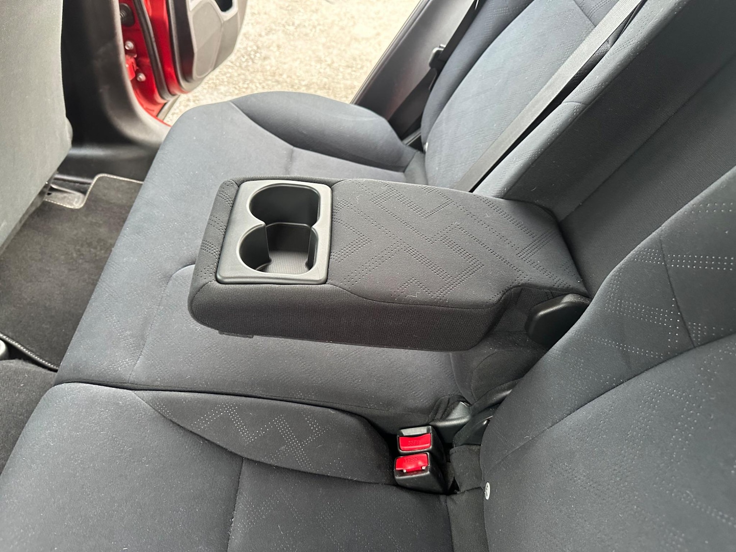 Used Honda Civic 2014 for sale - 76992926: Photo 19