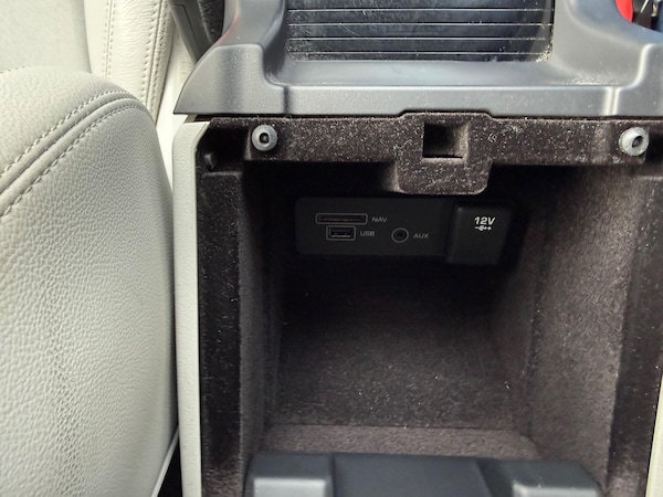 Used Land Rover Discovery Sport 2016 for sale - 76326314: Photo 15