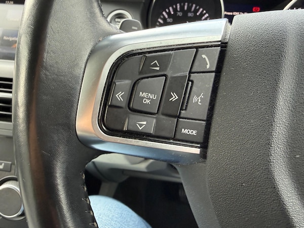 Used Land Rover Discovery Sport 2016 for sale - 76326314: Photo 16