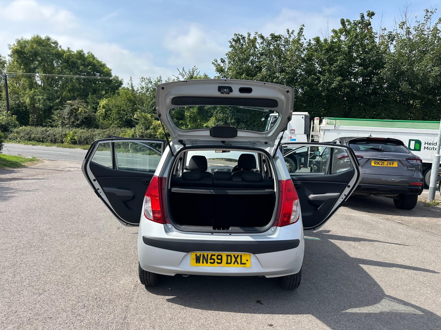 Used Hyundai i10 2009 for sale - 76667218: Photo 30