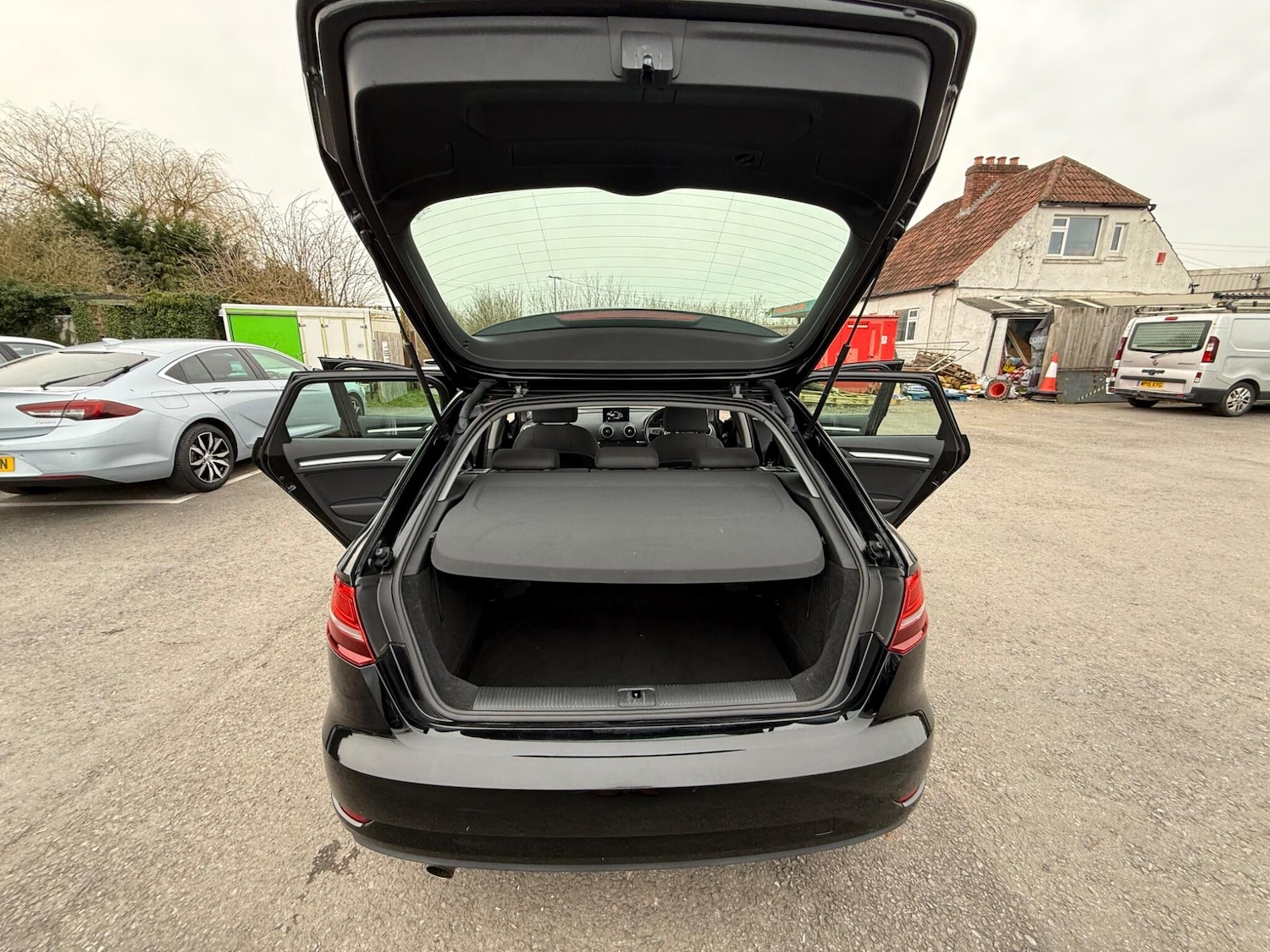 Used Audi A3 2017 for sale - 77598121: Photo 28