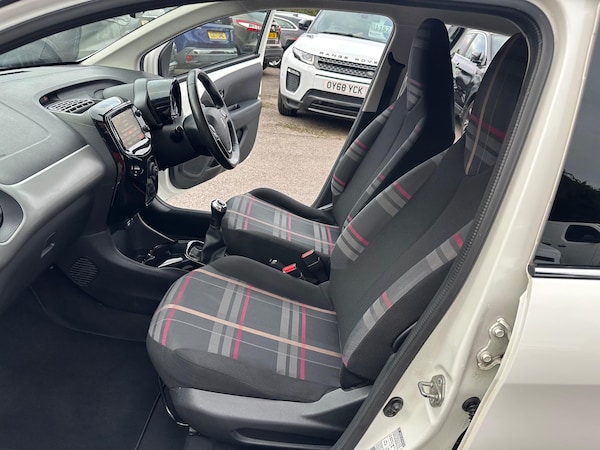 Used Peugeot 108 2015 for sale - 76307851: Photo 19