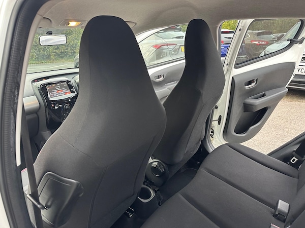 Used Peugeot 108 2015 for sale - 76307851: Photo 21